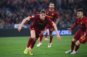 开云体育下载-土耳其队在对挪威的比赛中一路领先，锁定胜局()